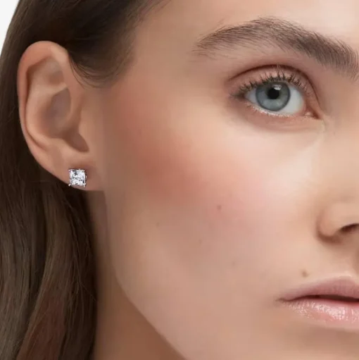Attract Square Stud Earrings 5430365
