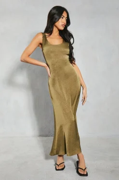 Crinkle Satin Scoop Neck Midaxi Dress