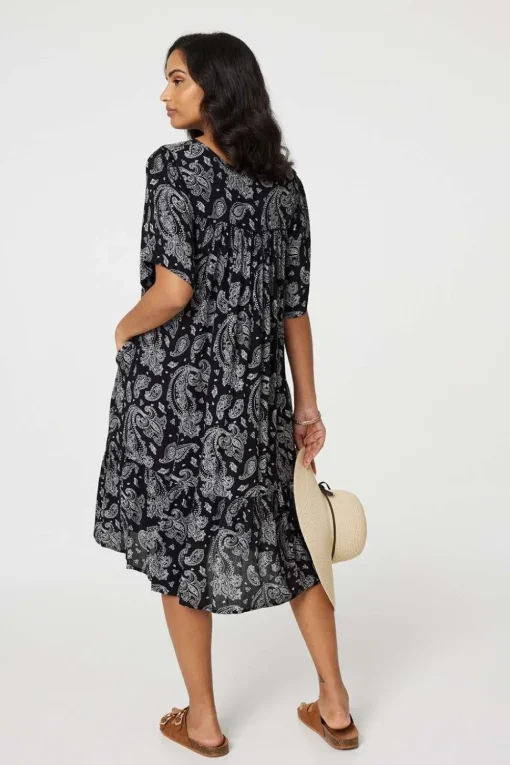 Paisley Print Keyhole Neck Relaxed Dress