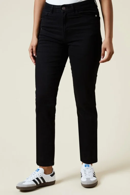 Petite Comfort Stretch Slim Mom Jean