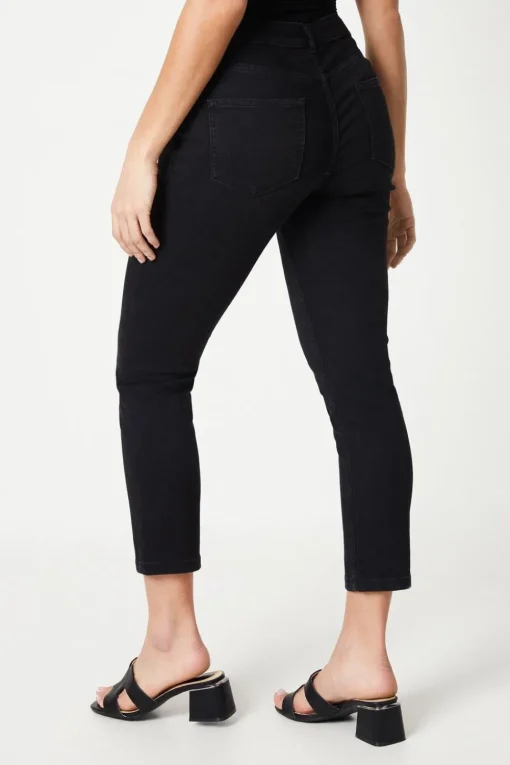 Petite Comfort Stretch Slim Jeans