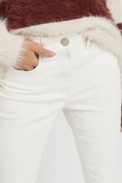 Petite Flared Jeans