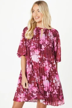Petite Floral Pleated 3/4 Sleeve Shift Dress