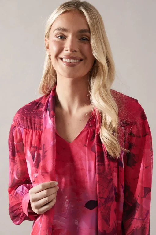 Petite Floral Print Tie Neck Shift Mini Dress