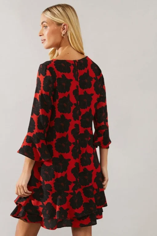 Petite Floral Tiered Shift Dress