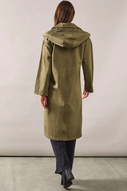 Premium Hooded Mac