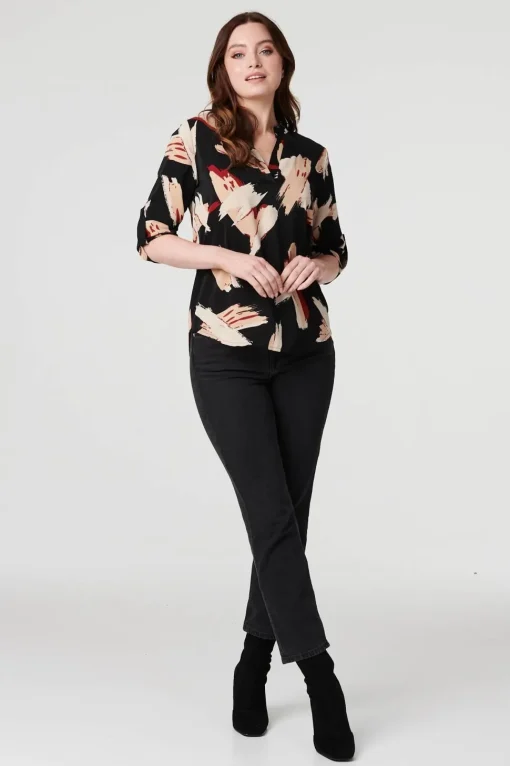Printed Collarless V-Neck Blouse