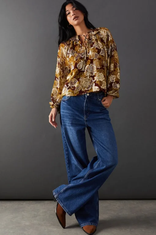 Printed Metallic Jacquard Tie Neck Frill Collar Blouse