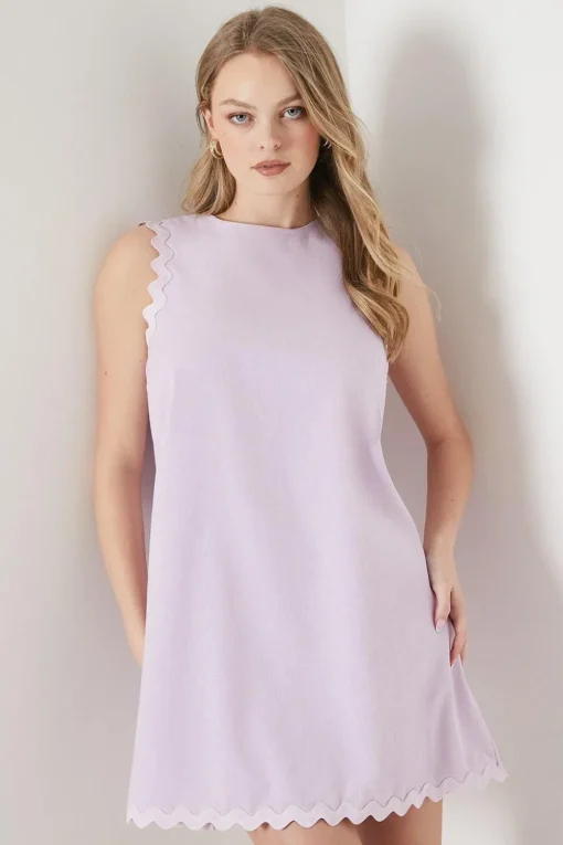 Scallop Edge Mini Shift Dress
