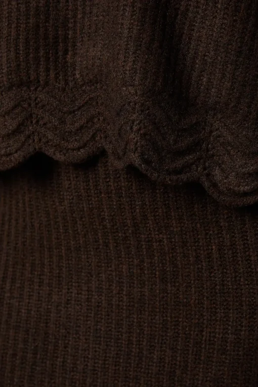 Scalloped Hem Knitted Skirt Co Ord