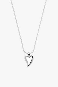 Simply Silver Sterling Silver 925 Polished Tapered Heart Pendant Necklace