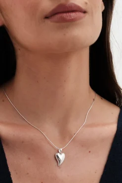 Simply Silver Sterling Silver 925 Polished Tapered Heart Pendant Necklace