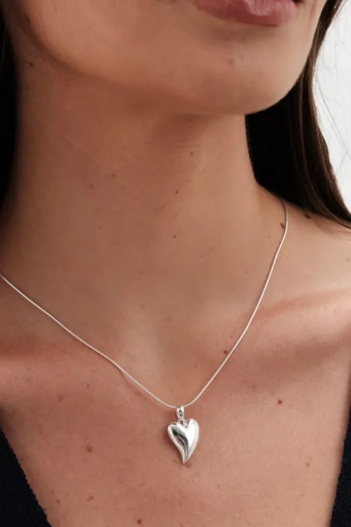 Simply Silver Sterling Silver 925 Polished Tapered Heart Pendant Necklace