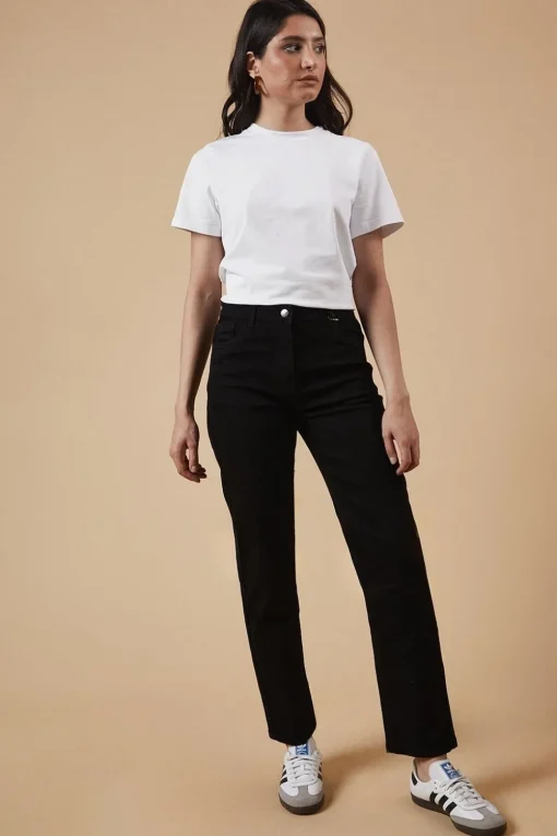 Slim Mom Jeans