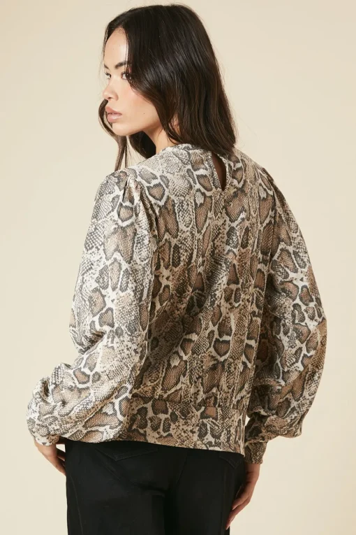 Snake Key Hole Wrap Long Sleeve Top