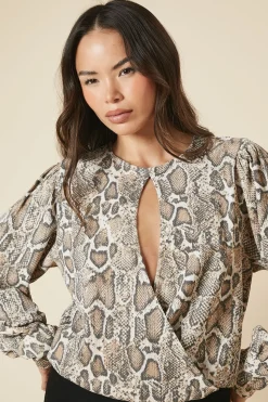 Snake Key Hole Wrap Long Sleeve Top