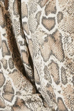 Snake Key Hole Wrap Long Sleeve Top