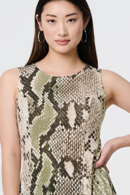 Snake Print Sleeveless Curve Hem Top