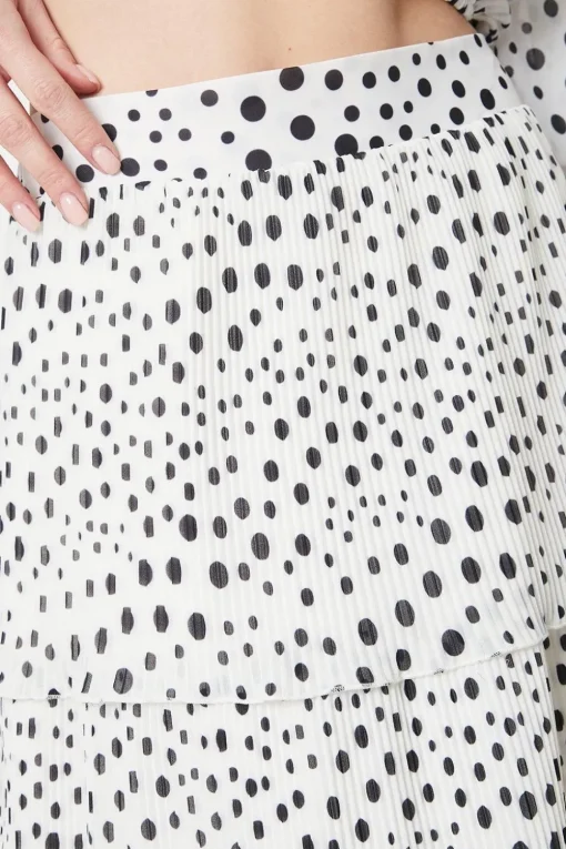 Spot Pleated Tiered Maxi Skirt