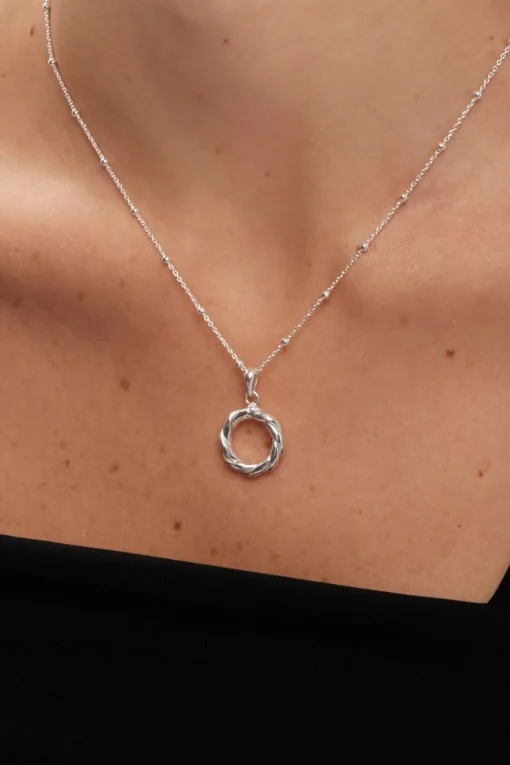Sterling Silver 925 Polished Station Chain Polished Open Twist Pendant