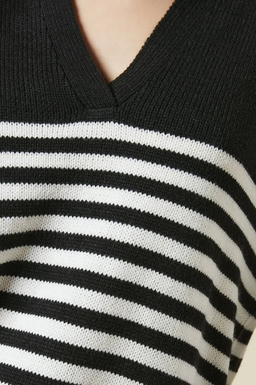 Striped Collared Knitted Jumper