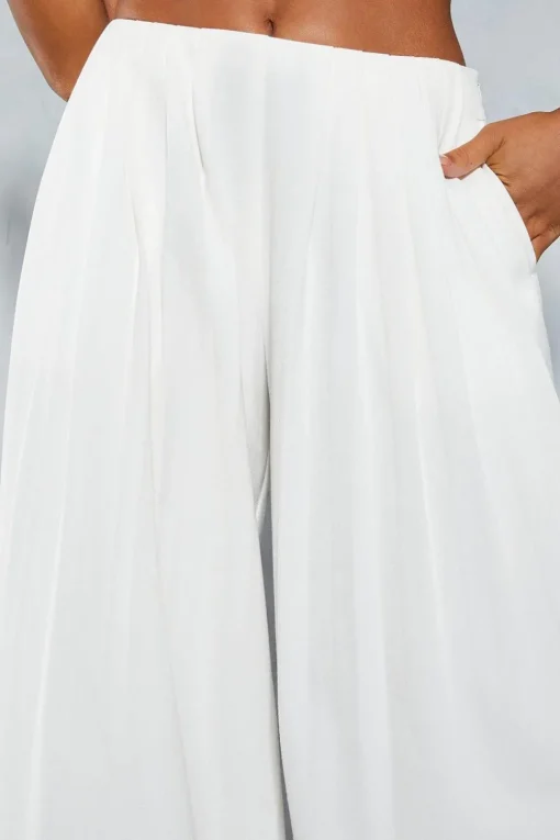 Tailored Oversized Pleat Detail Trousers