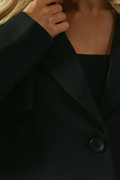 Tailored Pocket Detail Blazer