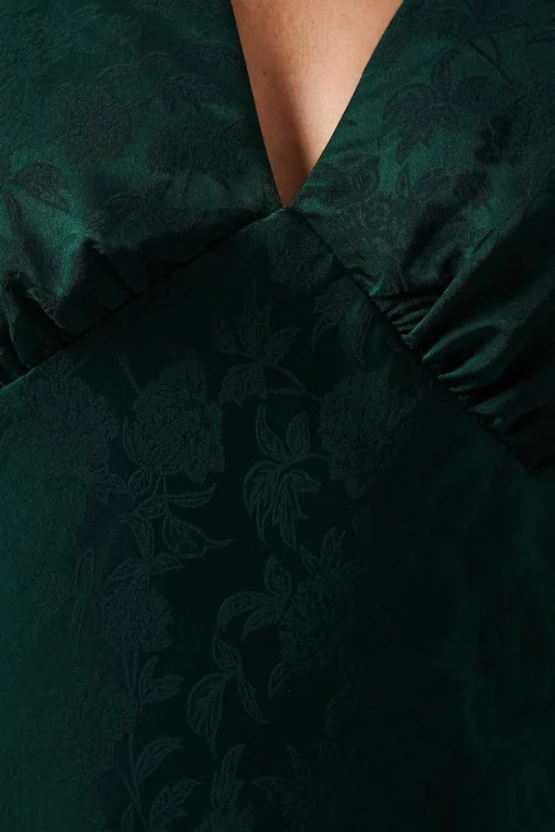 V Neck Angel Sleeve Satin Jacquard Bridesmaids Dress
