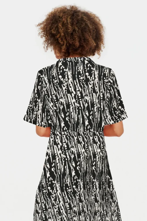Valda With Short Sleeve Shirt Dress-Animal Print