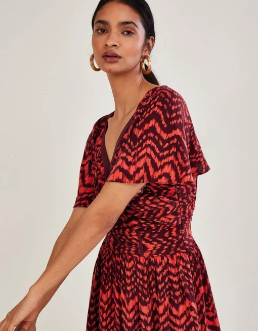 V-Neck Zig-Zag Animal Print Dress