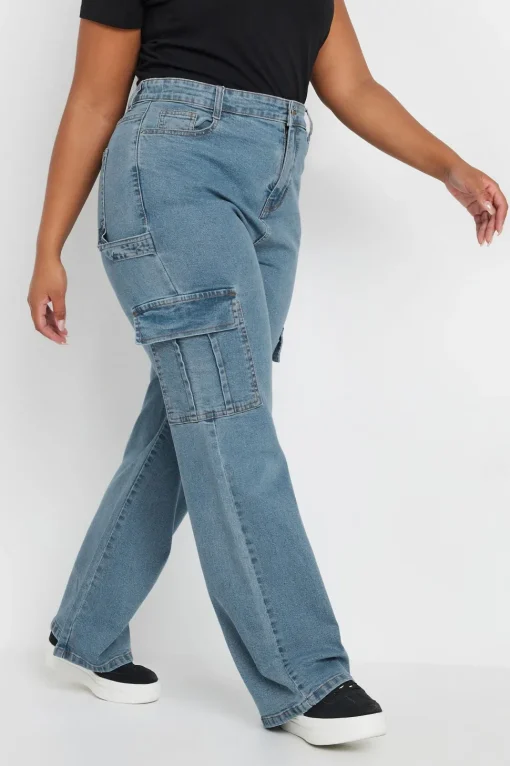 Wide Leg Cargo Jeans