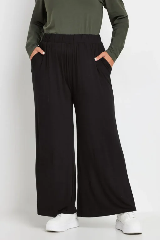 Wide Leg Trousers