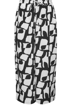 Wide Leg Trousers