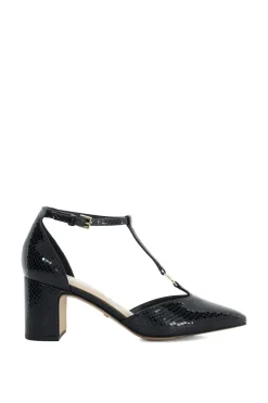 'Chic' Court Shoes