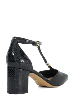 'Chic' Court Shoes