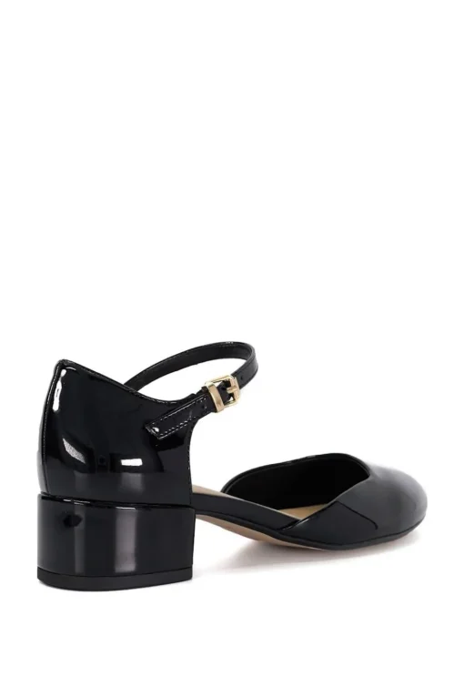 'Dominos' Court Shoes