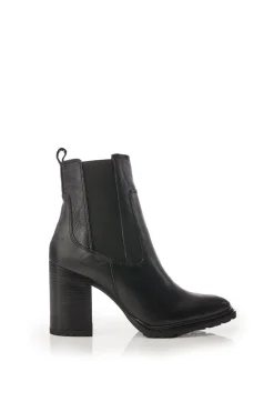 'Kayari' Leather Heeled Boots