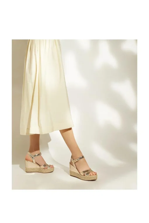 'Kind' Leather Wedges